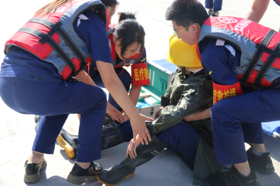 “以‘演’促防 以‘練’備戰(zhàn)”公司保稅區(qū)廠區(qū)開展2024年自然災(zāi)害（防臺風(fēng)、防汛）處置演練活動(dòng)652.png